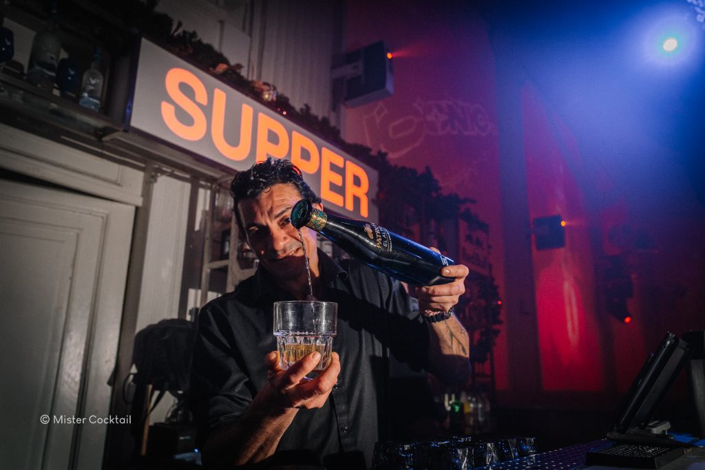 Best 5 clubs Amsterdam Patrón El Alto Tequila Mister Cocktail Albert van Beeck Calkoen, Zum Barbarossa, Supper, Jimmy Woo, Madam, Tuftuf club